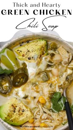 green chicken chili soup White Chicken Chili Poblano Peppers, White Chicken Chili With Poblano Peppers, Chile Verde Soup Recipe, Whole Green Chili Recipes, Green Pepper Dinner Recipes, Poblano Chicken Chili, Recipes With Green Chiles, Green Chili Chicken Tortilla Soup, Poblano Pepper Recipes Soup