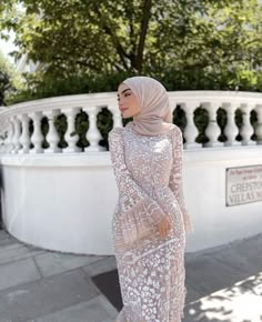 Hijabi Wedding Guest Outfit, Hijabi Prom, Muslim Prom Dress, Hijabi Dresses, Chic Evening Dress, Mode Turban, Gowns Dresses Elegant