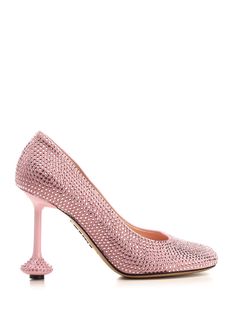 "Toy" pumps fro m Loewe in pink suede with all-over crystals, with petal-shaped toe and lacquered Toy heel. Nyc Street Fashion, Loewe Puzzle Bag, Nyc Street, Pink Pumps, Soft Feminine, Dolce E Gabbana, Pink Suede, Sneaker Wedge, Van Cleef Arpels