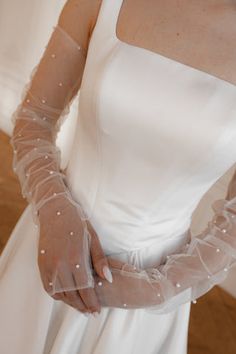 Bridal Gloves With Pearls Square Neck Wedding Dress With Gloves, Pearl Wedding Gloves, Gloves For Wedding Dress, Wedding Dress With Gloves Long, Bride With Gloves, Wedding Dresses With Gloves, Wedding Dresses With Pearls, Gloves With Pearls, Wedding Dress With Gloves