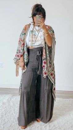 Winter Fashion Outfits For Work, Boho Plus Size Outfits, Boho Work Outfit, Plus Size Aesthetic Outfits, Curvy Boho, Looks Hippie, Boho Fall Outfits, Look Hippie Chic, Boho Plus Size