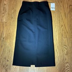 Nwot. Women’s Black Zara Pencil Skirt. Size M. Zara Midi Pencil Skirt With Lining, Zara Midi Pencil Skirt Lined, Zara Midi Skirt For Workwear, Zara Midi Skirt For Work, Zara Long Skirt For Work, Zara Fitted Formal Skirt, Zara Pencil Skirt With Lining, Zara Pencil Skirt Lined, Zara Black Pencil Skirt