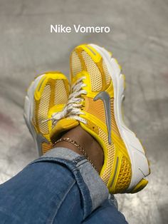 Yellow Shoes Outfit Sneakers, Yellow Tennis Shoes, Shoe Games, Yellow Shoes Outfit, Shoe Plug, Yellow Trainers, Nike Vomero