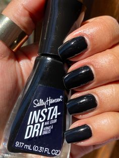 #blacktoblack#sallyhansen#sallyhanseninstadri#blacknails#blacknailpolish#nailpolishswatch#nailideas#shortnails#nailpolishlover#nailpolishswatch#nails Black To Black, Black