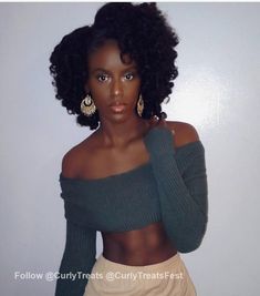 Afro Hair Woman, Black Hair Makeup, Winter Brunch, Hair References, Face References, Natural Hair Bun Styles, Nappy Hair, Haute Hair, How To Grow Natural Hair