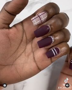 Burgundy gel nails with nail art and crystals 
Coffin shape Fall Nails Gel Coffin, Fall Color Matte Nails, Nails To Match Maroon Dress, Fall Nails Dark Colors, Burgundy Nails For Fall, Burgundy Nail Designs Fall, Diy Fall Nails Easy, Winter Sns Nails Ideas, Wine Color Nails Designs