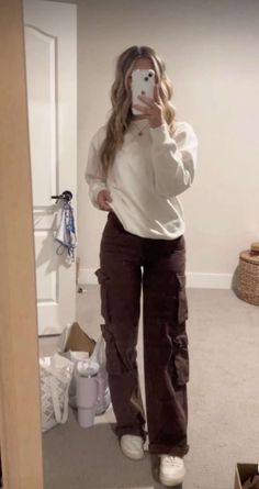 Fun College Outfits, Basic Astethic Outfit, Cute Comfortable Outfits For School, Cute School Outfits Dress Code, High School Outfit Girl, Modest Fits For School, Teen Outfit Inspo School, Outfit Inspo Fall Aesthetic, Easy Fits For School