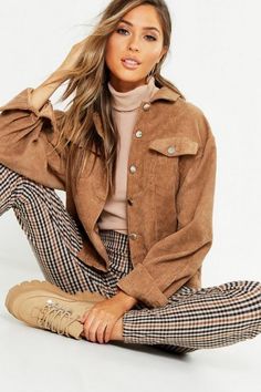 Pijamas Women, Autumn Jacket Women, Fall Fashion Coats, Checkered Pants, Elegante Casual, Cooler Look, Brown Jacket, Mode Inspo, Plaid Pants