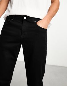 Jeans by ASOS DESIGN Everyday is a denim day Slim fit Regular rise Belt loops Five pockets Faded Black Jeans, Denim Day, Slim Jeans, Jeans Slim, Stretch Jeans, Jeans Pants, Black Jeans, Topshop, Latest Trends