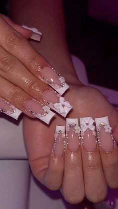 nail inspo Square Nail Inspo Medium, Acrylic Nail Designs Birthday, B-day Nails, Nail Ideas Acrylic White, Mid Length Nails Acrylic, Nail Inspo Charms, Acrylic Nails Ideas Square, Acrylic Nail White, Nail Inspo Medium Length