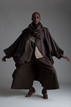 Vintage Issey Miyake, Star Wars Fashion, Space Fashion, Concept Clothing, Cocoon Coat, The New World, Oversize Fashion, Cotton Coat, Dark Fashion