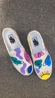 Painting Cheap Shoes, Vans Diy Painted, Custom Vans Slip On Painted Shoes, Vans Painting Ideas, Sharpie Shoes Diy, Painting Vans Ideas, Painted Vans Diy Easy, Canvas Shoe Painting Ideas, Vans Design Shoes Diy