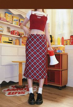 Brand: other/otherAge: 18-24 years oldSize: S M LPattern: Letters/numbers/textStyle: StreetStreets: European and AmericanWaist shape: Natural waistColor classification: red check, yellow check, blue checkSKU: BZ23C2115-1SKSkirt type: A-line skirtYear Season: Spring 2023Skirt length: Midi skirtMaterial composition: polyester 80%, cotton 17%, polyurethane elastane (spandex) 3% Red Plaid Midi Skirt, Pattern Skirt Outfit, Checkered Skirt Outfit, Red Skirt Outfits, American Preppy, High Waist Midi Skirt, 50s Outfits, Flower Boy, Midi Skirt Outfit