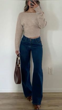 Fitted Fall Outfits, Fall Outfits Off The Shoulder, Feminine Every Day Outfits, Jeans And Heels Outfit Casual, Fall Outfit With Heels, Cute Dressy Outfits With Jeans, Sweater Jeans And Heels Outfit, Brown Pointed Heels Outfit, Low Waist Jeans Outfit Fall