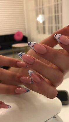 Unique French Tip Nails Design Almond, Unique French Tip Nails Design, Unique French Tip Nails, Nails Frances, French Tip Nails Design, Nails Design Almond, Greece Nails, Almond Nails Pink, August Nails