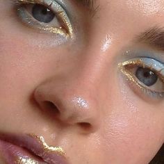 Sun Eye Makeup, Gold Goddess Makeup, Golden Makeup Look, Opal Eyes, Nye Makeup, Maquillage On Fleek, Metallic Makeup, Homemade Makeup, Face Charts