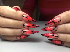 Red Dragon Nail Design, Red Dragon Nails, Stilleto Nails Designs, Dragon Nails, Neon Acrylic Nails, Nail Drawing, Fancy Nails Designs, Goth Nails