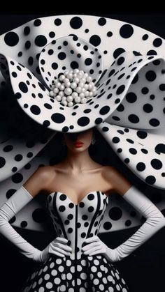 Hats Outfit, Fascinator Hats Outfit, Conjoined Twins, Dots Fashion, Pop Art Fashion, Happy Hat, Polka Dots Fashion, Elegant Hats, Fancy Hats