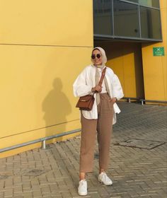 Outfits Muslim, Stylish Outfits Casual, Estilo Hijab, Modest Casual Outfits, Stile Hijab, Mode Kimono, Mode Turban