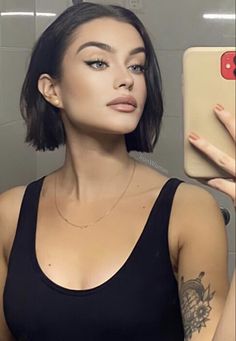 Dark Short Hair Blue Eyes, Short Black Bob Hair, Straight Short Hair Color Ideas, Dark Brown Chin Length Hair, Chin Length Dark Brown Hair, Short Middle Part Hair Women, Short Black Hair Pale Skin, Short Hair With Dress, Chin Length Black Hair