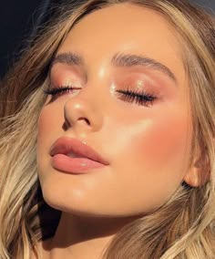 Trucco Glam, Kendall Jenner Makeup, Summer Makeup Trends, Makeup Sephora, Makeup Tip, Summer Makeup Looks, Eyeliner Styles, Beauty Make-up