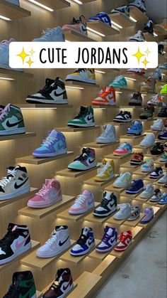 Converse Haute, Shoe Storage Hacks, Cute Jordans, Shoe Room, Futuristic Shoes, Pretty Sneakers, Shoes Sneakers Jordans