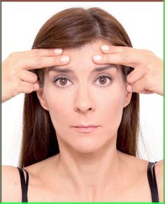 Faceyoga for all! Forehead exercise. Different Types Of Acne, High Forehead, Forehead Acne, Mask Collection, Liver Diet, Face Care Routine, Types Of Acne, Forehead Wrinkles, Essential Oils For Skin