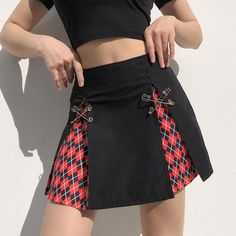 Aesthetic Outfits Y2k, E Girl Clothes, Korean Skirt, Rok Mini, Gothic Skirts, Gothic Clothes, Patchwork Skirt, Y2k Aesthetic Outfits, Gothic Rock