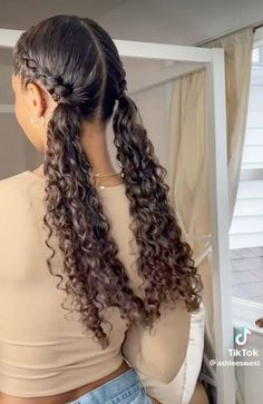 Shoulder Length Curly Hairstyles, Quick Curly Hairstyles, Hair Styles Curly Hair, 50 Hairstyles, Hairstyle Examples, Viking Hair, Cute Curly Hairstyles