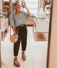 2023 Fashion Midsize, Midsize Mothers Day Outfit, Mid Size Business Casual Summer, 2023 Work Outfits Midsize, Teacher Midsize Outfits, Kimono Teacher Outfit, Cute Jeans Outfit For Work, Women Casual Work Outfits Summer, Boho Outfits Office