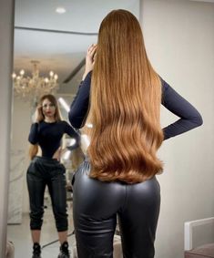 Thick Voluminous Hair, Brown Hair Dye, Hairstyles For Layered Hair, Voluminous Hair, Amazing Hair, Curvy Women Jeans