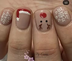 Santa Hat And Reindeer Nails, Gel Nail Art Winter, X Mas Nails, Monthly Nails, Nail Noel, Art Noel, Nail Art Noel, Art Designs Ideas, Hello Nails