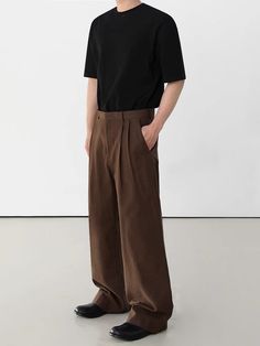 WN6779 ■size(cm)     Length    Waist    Hip    裾回り       M   102   74   100   38     L   103   78   103   39     XL   104   82   106   40     2XL   105   86   109   41     ■model 177cm 62kg L ■material cotton 100% Trouser Outfit, Brown Trousers, High Heel Sneakers, Wide Trousers, Brown Pants, Fit Check, Mens Fashion Trends, Trending Dresses, Mens Trousers