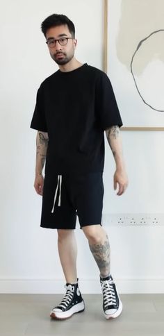 Tim Dessaint Style, Tim Dessaint, Layered Summer Outfits, Oversized Tshirt Outfit Men, Summer Outfits Instagram, Oversized Tee Outfit, Oversize Tshirt Outfits, Comfy Summer Outfits