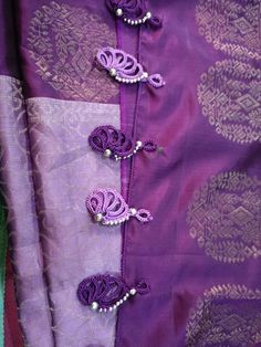 Pallu Work Designs, Kuchulu For Sarees, Pallu Kuchu Designs, Tassels For Saree Pallu, Tassels Design, Saree Kuchu New Designs, Tassels Designs, Designer Tassels, Kuchu Designs