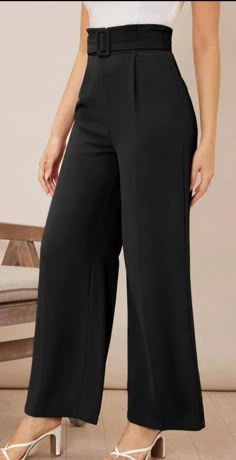 Slacks For Women Classy, Vestiti In Jeans, Stylish Work Attire, Trendy Fashion Tops, Stylish Pants, Classy Dress Outfits, Classy Work Outfits, Classy Casual Outfits, Stylish Work Outfits