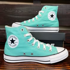 Nib Converse Ctas Hi Cyber Teal & White Canvas Sneakers. Absolutely Gorgeous! Gorgeous Turquoise Color. New In Box! Never Worn! Women’s Size 7. Converse Slip On Shoes, Teal Converse, High Top Converse Outfits, White Canvas Sneakers, Turquoise Shoes, Teal Shoes, Converse Shoes Womens