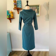 For Your Consideration; Joanie Wiggle Dress In A Beautiful Blue Plaid Full Back Zipper, 2 Claps A Top, Beautiful Darted Detail To Hug Your Curves & Matching Fabric Belt. She Is In Perfect, Ready To Wear Condition Very Joan Holloway Madmen Size Large; Bust (P2p) 40”, Waist 32”, Hips 41” Sleeves 19” If You Love Quality, Retro/Vintage Style?! Please See My Other Listings. Please See Photos As They Are Also Part Of Your Description. Questions? Ask Away! Comes From A Smoke Free, Pup Loving Home. Than Joan Holloway, Mad Men Dresses, Laura Byrnes, Bernie Dexter, Pinup Vintage, Pinup Couture, Retro Vintage Style, Wiggle Dress, Vintage Pinup