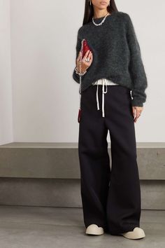 Grey Sweater Outfit, Marlene Hose, Knit Sweater Outfit, Baking Soda Shampoo, Designer Knitwear, Looks Chic, 가을 패션, Knitted Sweater