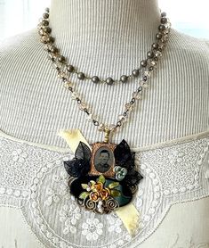 Black Vintage Necklace With Charm, Vintage Charm Jewelry For Memorial, Memorial Vintage Charm Jewelry, Unique Vintage Charm Necklaces, Victorian Handmade Jewelry For Memorial, Handmade Victorian Jewelry For Memorial, Vintage Memorial Necklaces, Vintage Handmade Memorial Jewelry, Victorian Cameo Necklace For Memorial