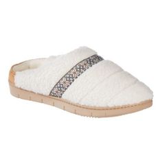 Bear down for winter with the adorable Women's Clara Berber Clog Slippers with Memory Foam and Indoor/Outdoor Sole. Treat your feet to warmth and softness with every step with cushioned memory foam that molds to your foot for that "just right" feel. So cozy, you'll never want to take them off! | Isotoner Women's Clara Berber Clog Slippers with Memory Foam and Indoor/Outdoor Sole Compression Gloves, Ballerina Slippers, Slide Slippers, Clog Slippers, Moccasins Slippers, Mens Gloves, Boho Look, Clogs Shoes, Womens Clogs