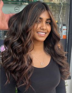 Black To Brown Highlights, Indian Black Hair Highlights, Very Dark Hair With Highlights, Brown Girl Highlights Black Hair, Brown Girl With Highlights, Dark Brown Highlights On Black Hair Indian, Highlights For Black Hair Indian, Partial Babylights On Dark Hair, Hair Highlights For Black Hair Indian