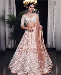 Bridal Lehengas, Traditional Indian Outfits, Silk Lehenga, Set Women, Designer Gowns, Bridal Lehenga, Lehenga Choli, Indian Bridal, Saree Wedding