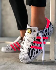 Custom Adidas Superstar, Custom Adidas, Diy Sneakers, Adidas Shoes Outlet, Bowling Shoes, Adidas Shoes Women, Cute Sneakers, Mens Fashion Casual Outfits, Swag Shoes