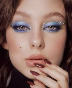 Maquillage On Fleek, Rhinestone Makeup, Makijaż Smokey Eye, Eye Makeup Designs, Makeup Eye Looks, Blue Makeup, Editorial Makeup, Makeup Designs