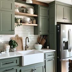 Update Kitchen On a Budget: Ideas to Get Started Kitchen Refresh On A Budget, Kitchen Updates On A Budget, Update 90s Kitchen On A Budget, Kitchen Counter Remodel, Matt Kitchen, Update Kitchen Cabinets, Kitchen Island Cabinets, Kitchen Rugs Washable, Gray And White Kitchen