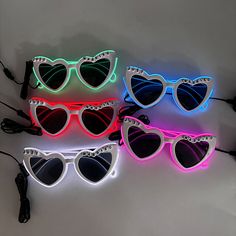 1pc Luminous Light Up Just Married Glasses LED Neon Heart-shaped Glasses Wedding Party Decor Couple Luminous Glasses, Sunglasses Bride, Led Sunglasses, Sunglasses Wedding, Costume Glasses, Glowing Glasses, Neon Heart, Wedding Sunglasses, Team Costumes