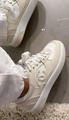 Dior Vibe Sneaker, Shoping Bag, Chic Shoes, Fancy Shoes, Feminine Aesthetic, Sneaker Boots, Designer Shoes