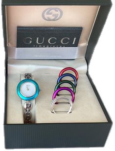 Gucci Bezel Watch, Vintage Gucci Watch Women, Modern Gucci Analog Watch, Gucci Timeless Watch With Metal Dial, Vintage Gucci Watch Interchangeable, Gucci Vintage Bag, Zipper Charms, Black Watch, Mint Condition