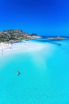 La Pelosa Beach, Stintino, Sardinia, Italy Sardinia Beach, Italy Beach, Italy Beaches, Mediterranean Travel, Holiday Travel Destinations, Sardinia Italy, Travel Japan, Overseas Travel, Travel Trip